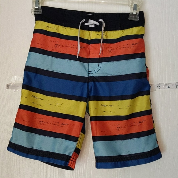 boys size 7 swim trunks